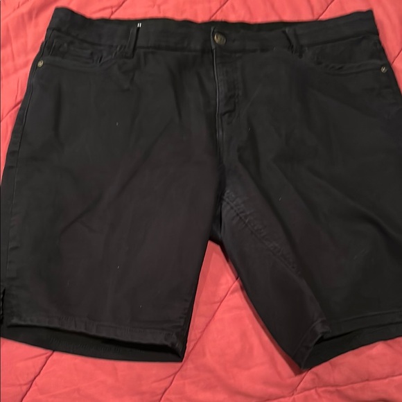 Liz Claiborne Pants - Josephine Studios 18 W - Women's Black Shorts 12” inseam